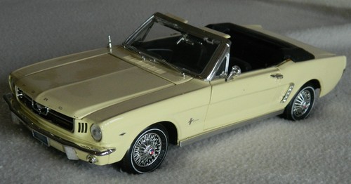 Auto modell ford mustang - modell, 1:18