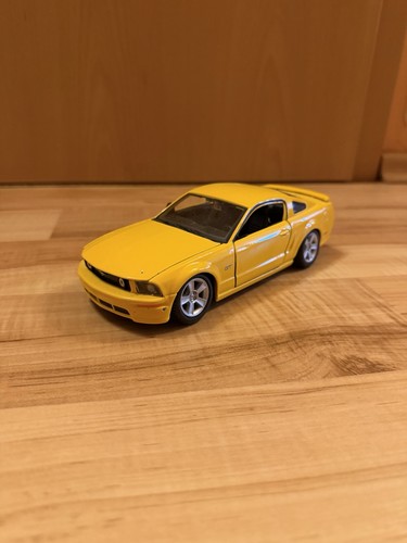 Ford mustang 24 - gt, 1:24