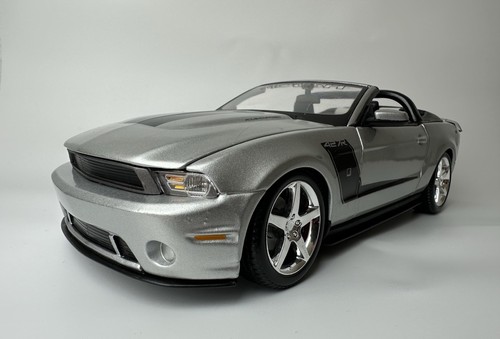Maisto ford mustang roush 427r - maisto,