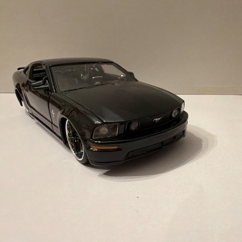 Maisto ford mustang 24 - ford,
