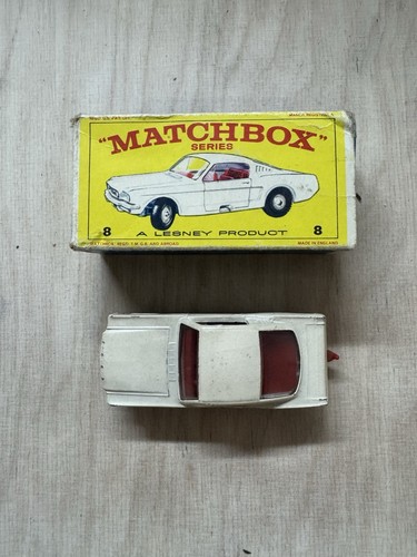 Matchbox series ford mustang - matchbox,