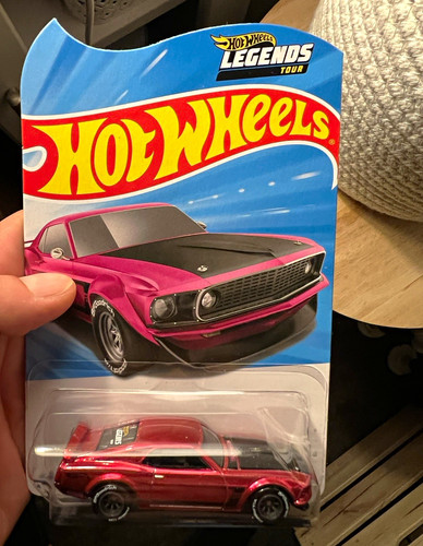 Hot wheels pkw ford - ford, mustang